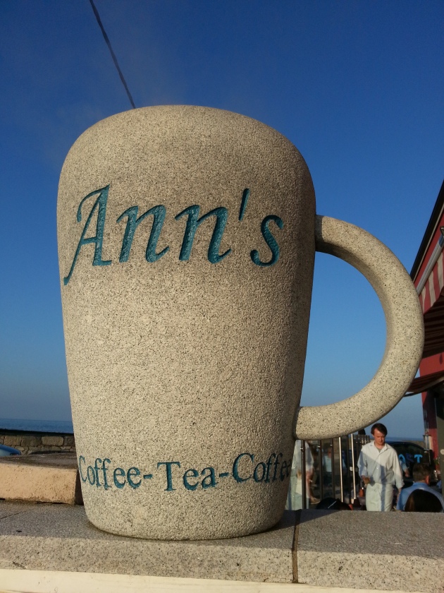 Before or after your hike, grab a giant cup in the Port.